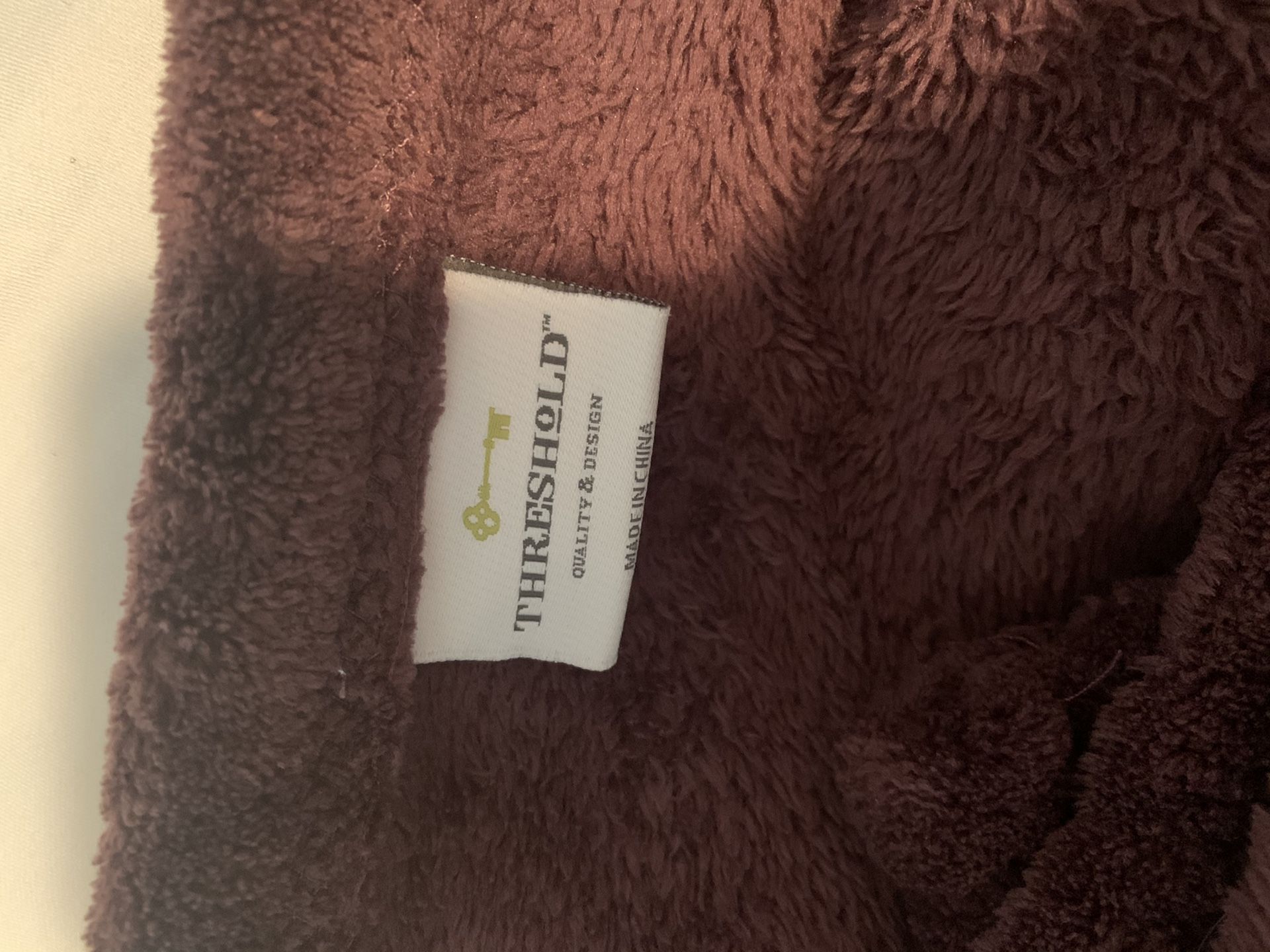 Fleece blanket / bed throw