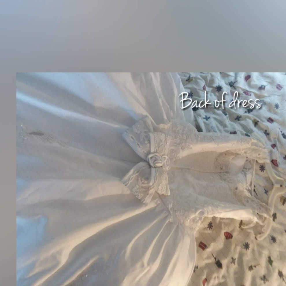 New with Tags Wedding Dress Size 10/12