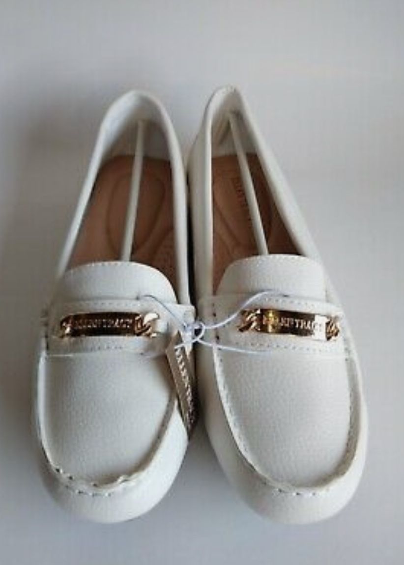Ellen Tracy Women's Loafer Shoes Charliee Size 8.5W Slip On Casual Flat White
