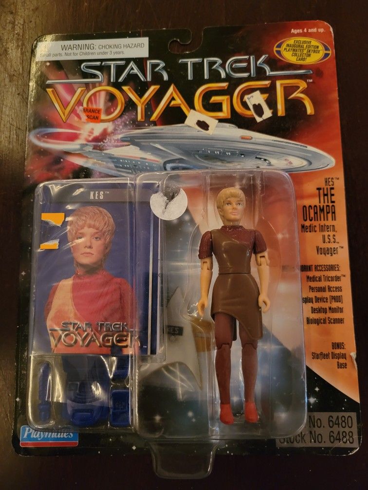 STAR TREK Voyager KES Ocampa Medic 4.25" Figure 1995 Sealed On Card NEW