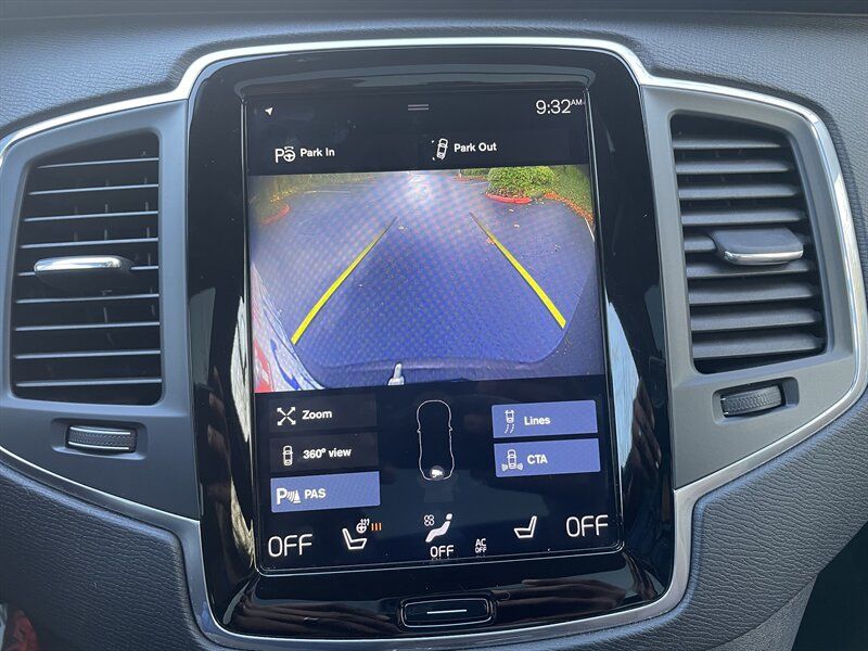 2019 Volvo XC90 T6 Momentum