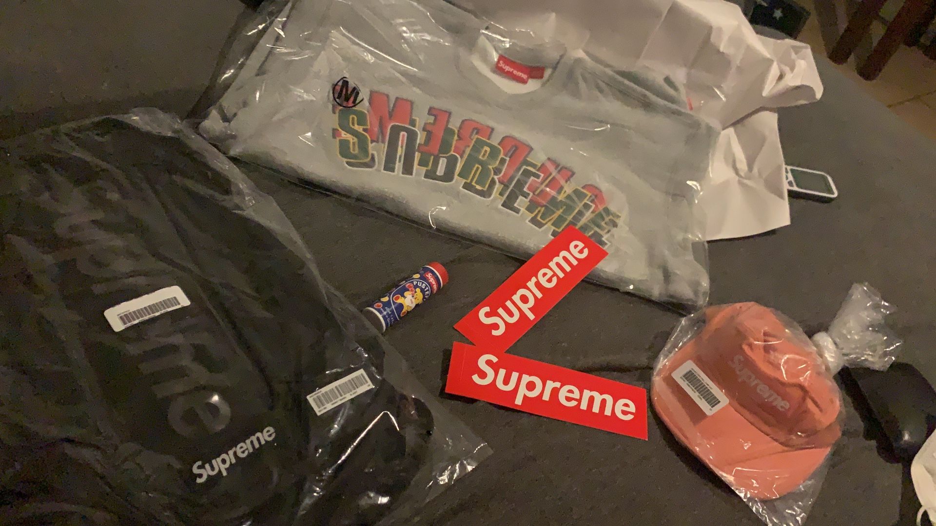 Supreme Sweatshirt Stacked Crewneck