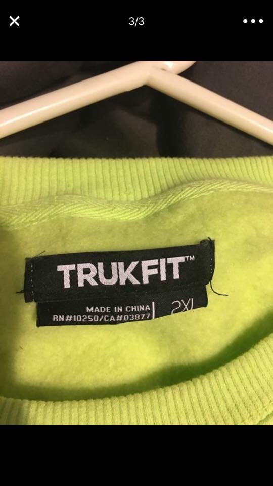 Trukfit sweatshirt size 2x asking $20 firm