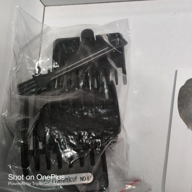 Cordless Rechargeable Hair Clippers With Guards,