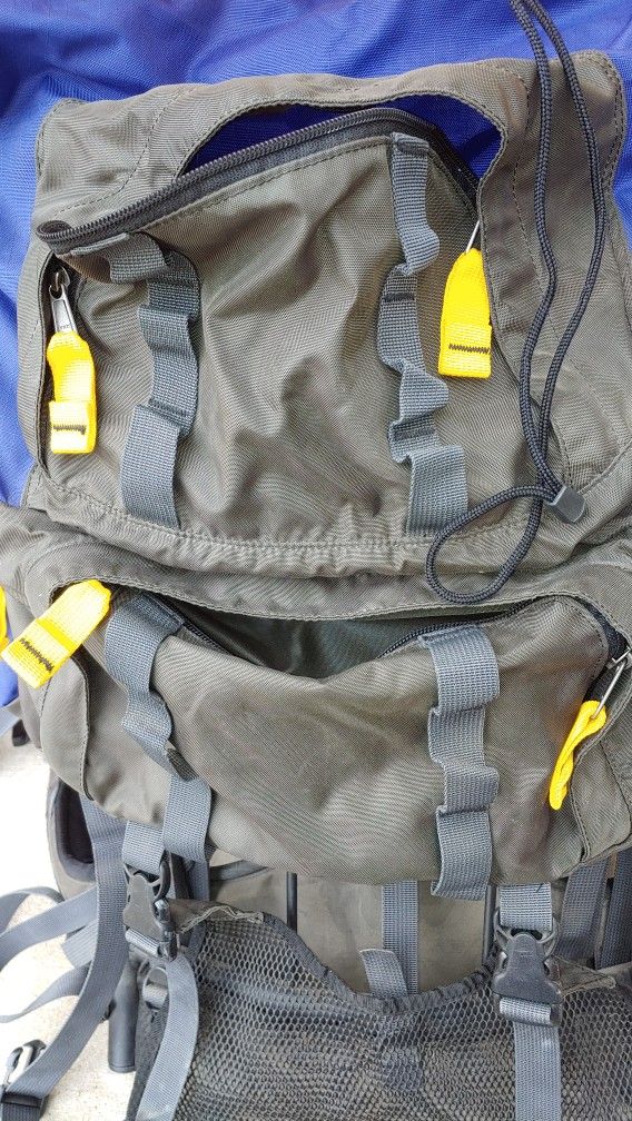 Mountainsmith Deluxe Camping Backpack