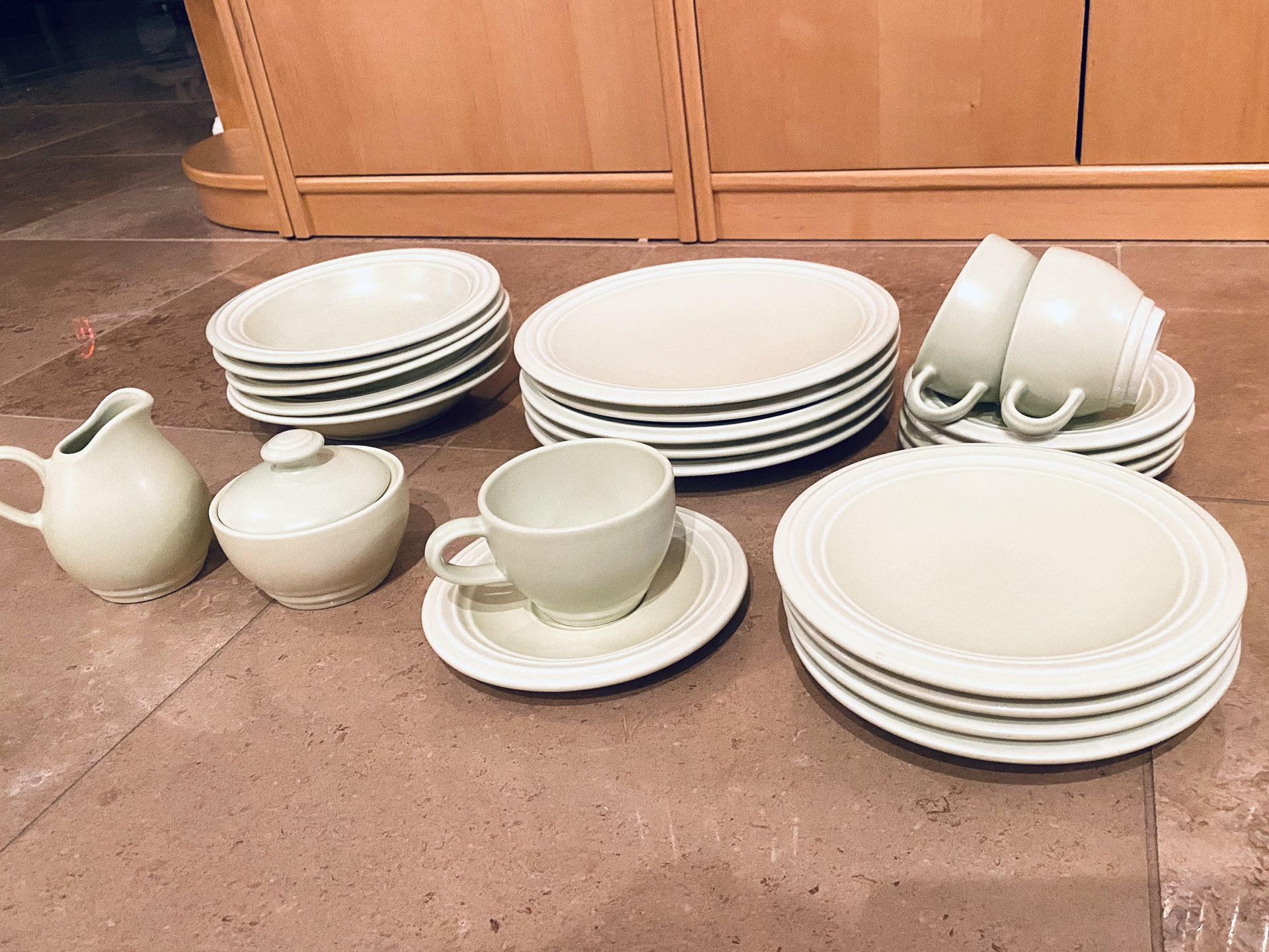 PFALTZGRAFF Made in USA. 25 pieces.