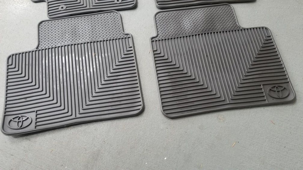 Toyota Camry floor Mats 2010