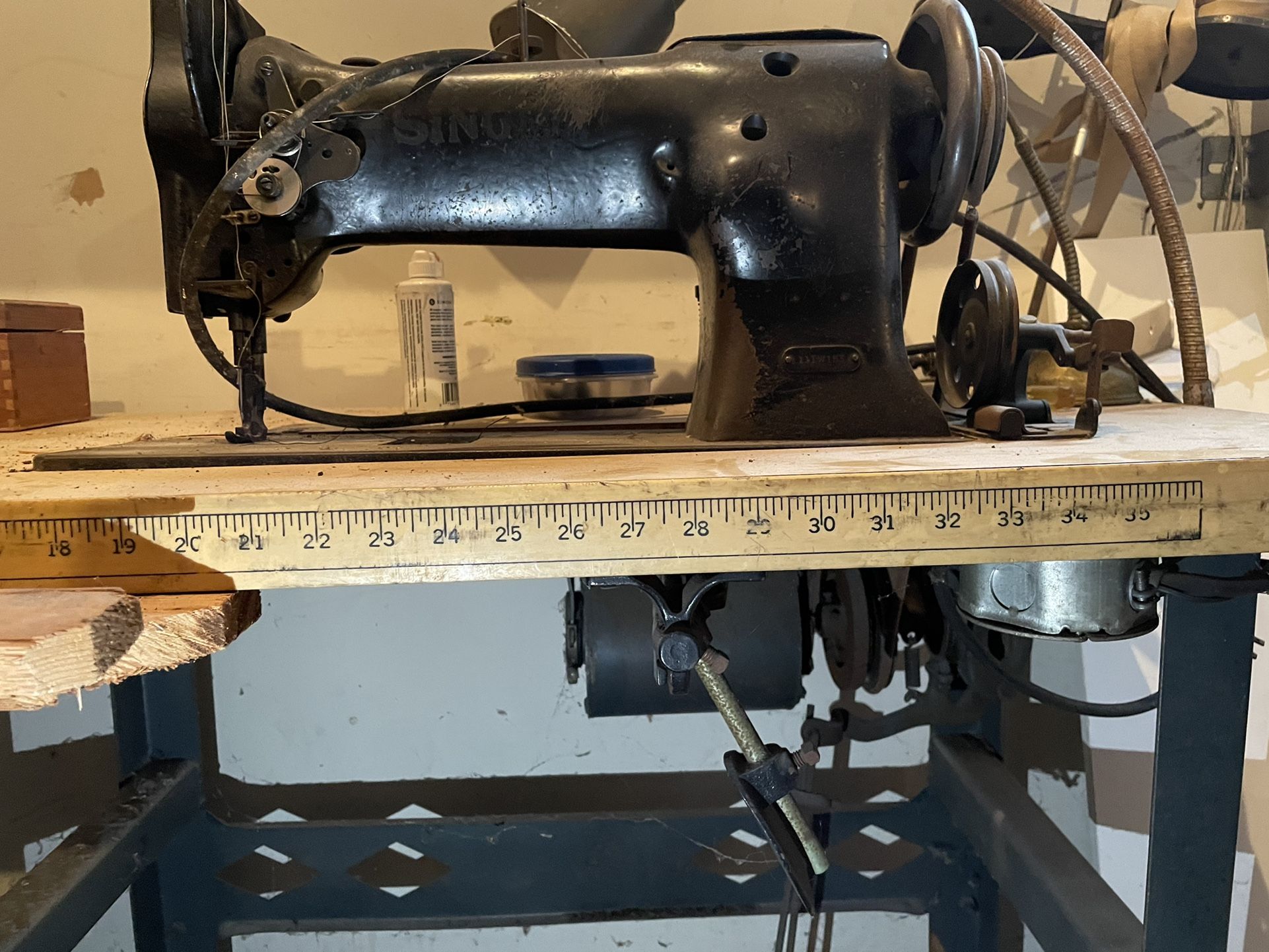 Singer 111w153 Walking Foot Industrial Sewing Machine W/ Table and