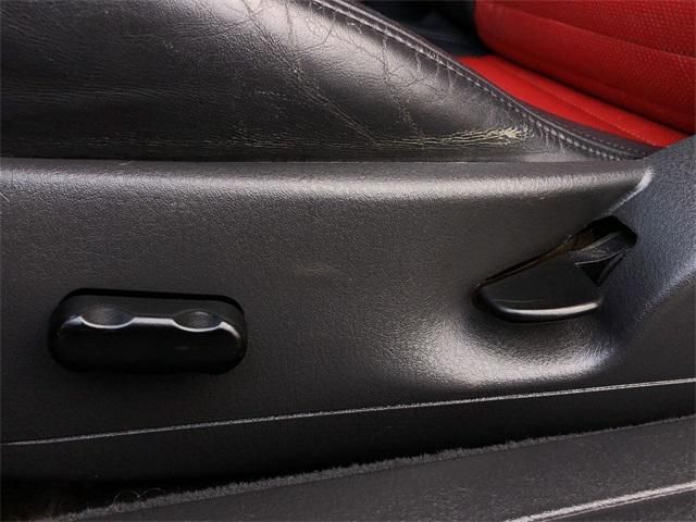 2002 Ford Thunderbird
