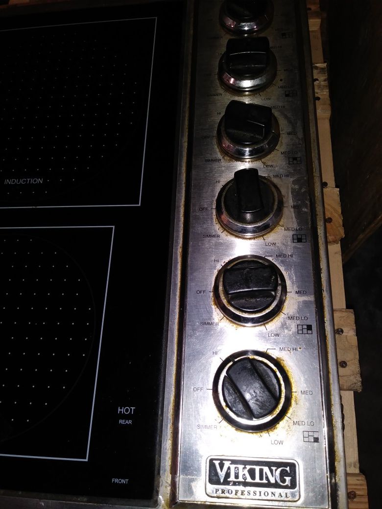 Viking induction cooktop