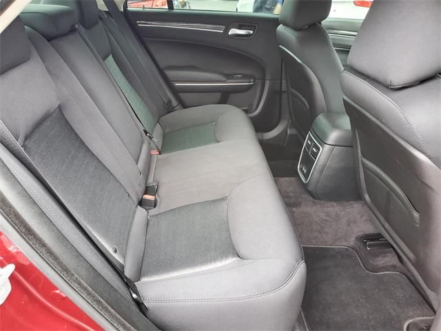 2018 Chrysler 300