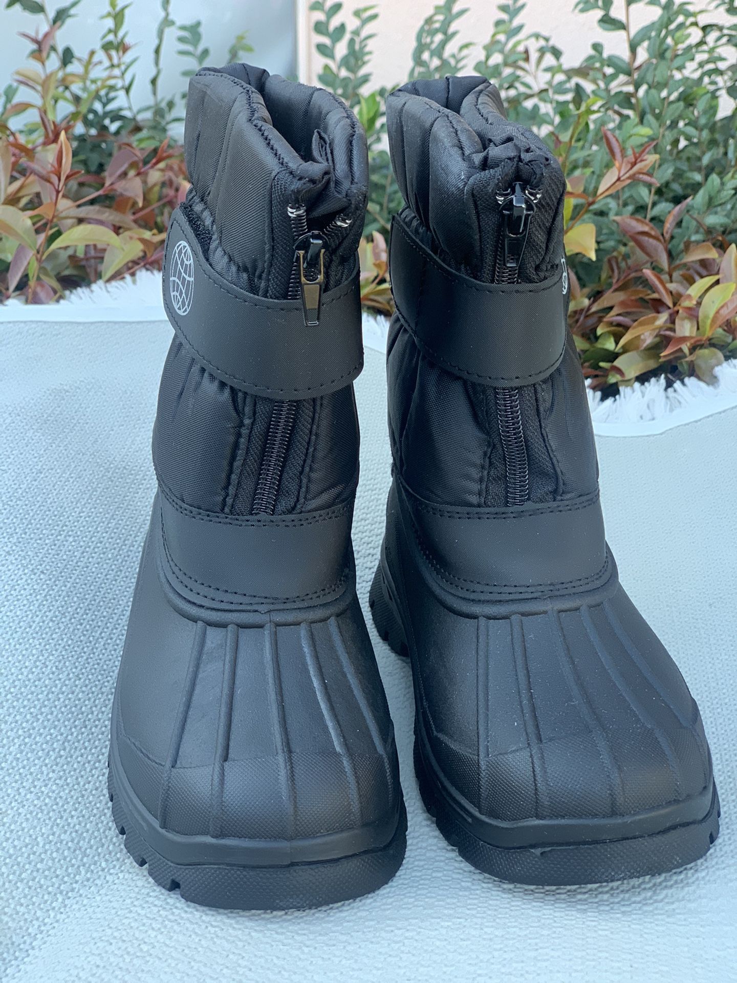 Snow boots for kids sizes 11,12,13