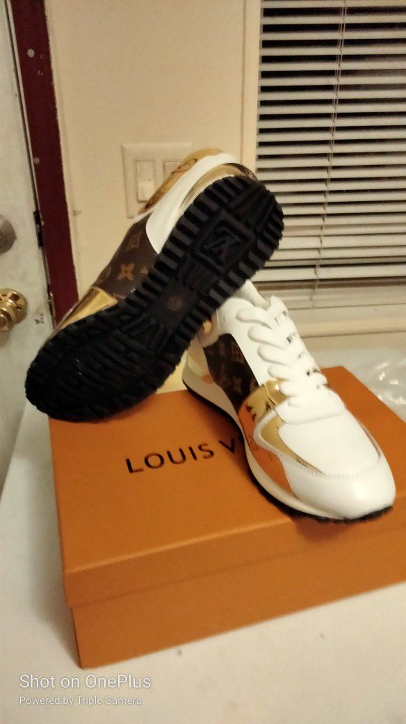 Louis Vuitton Size 10