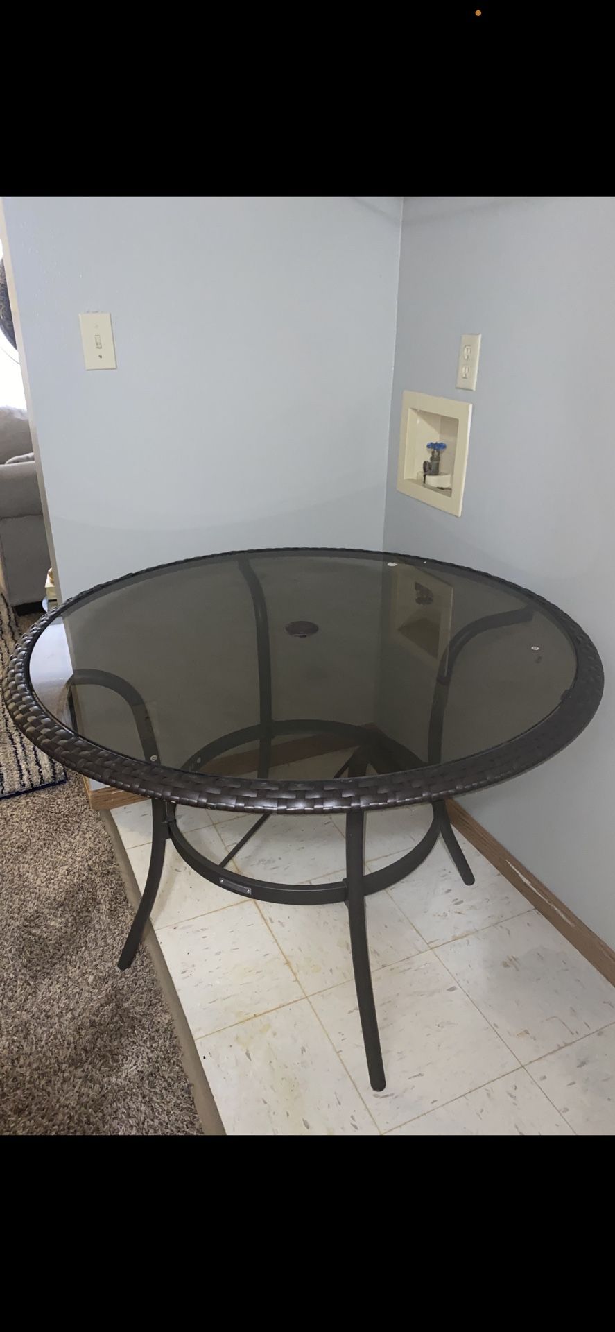 Table With 4 Chairs