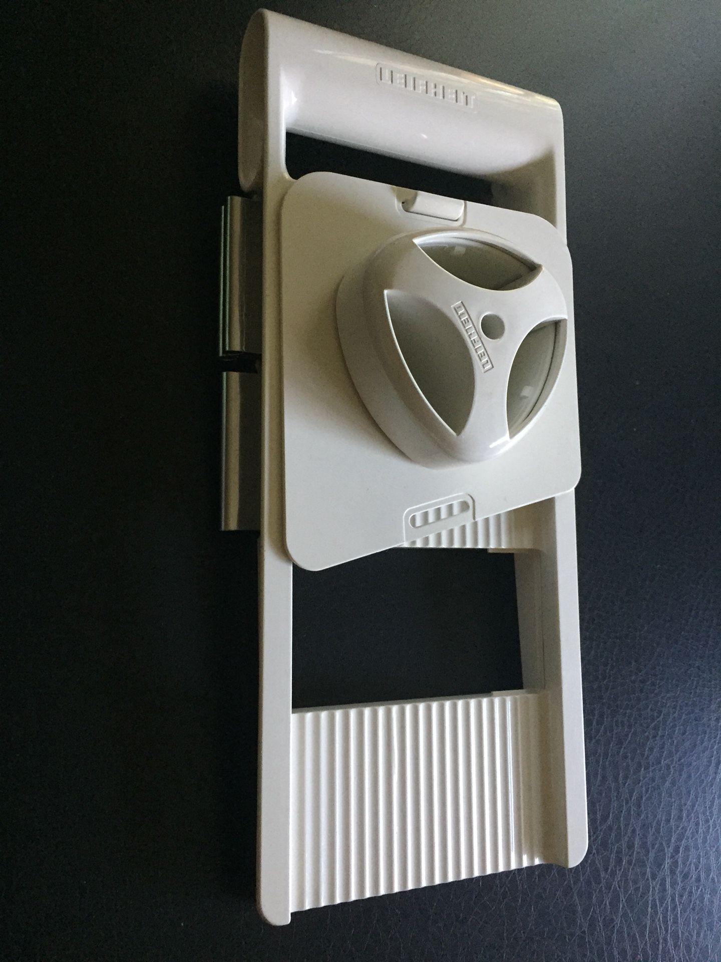Leifheit grater for veggies or cheese