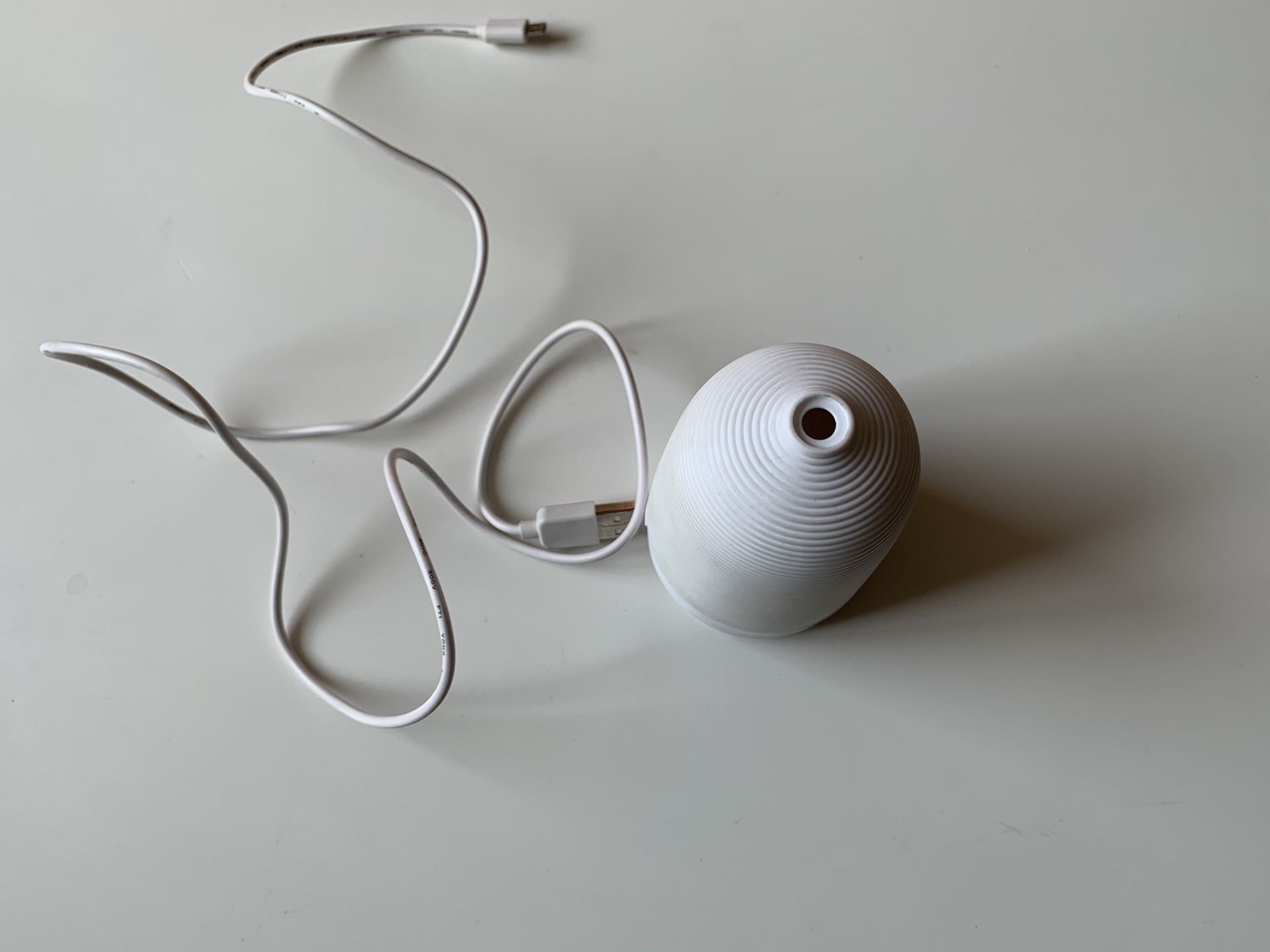 Small humidifier for office desk