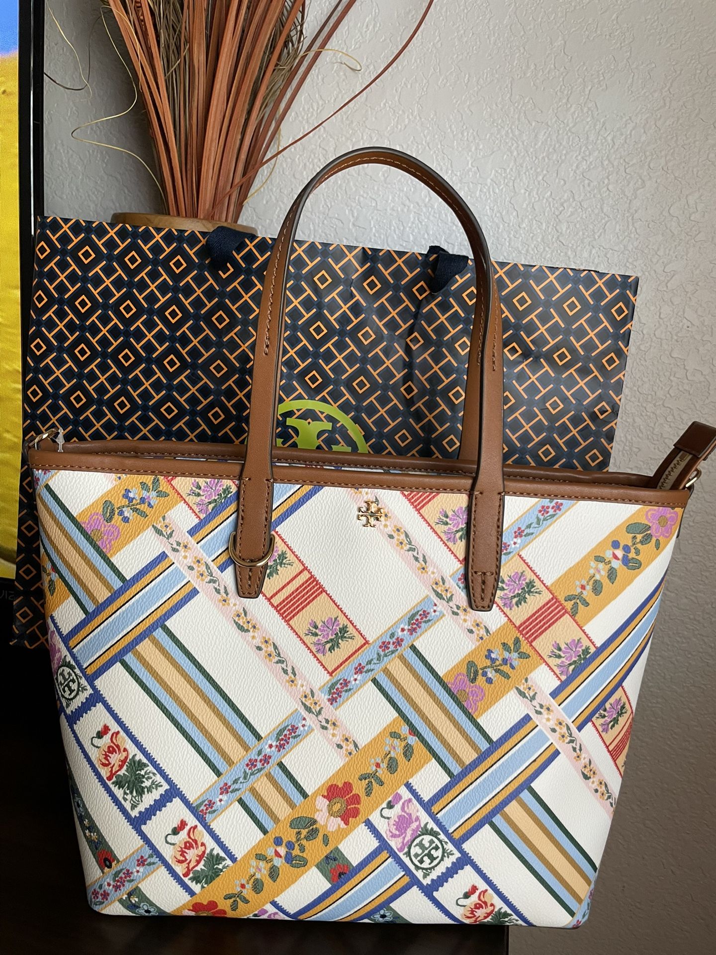 Authentic Tory Burch Handbag