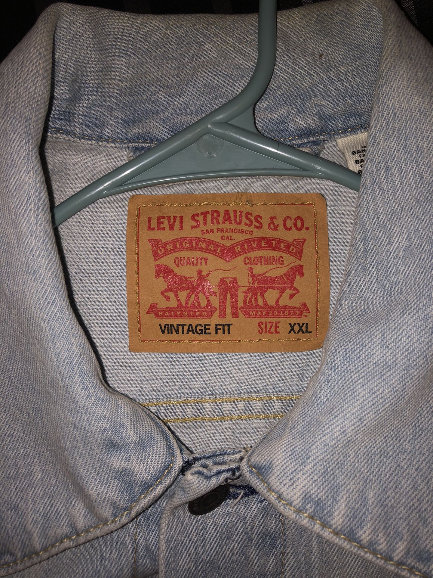 Levi’s-Jacket And Jean Pants Outfit