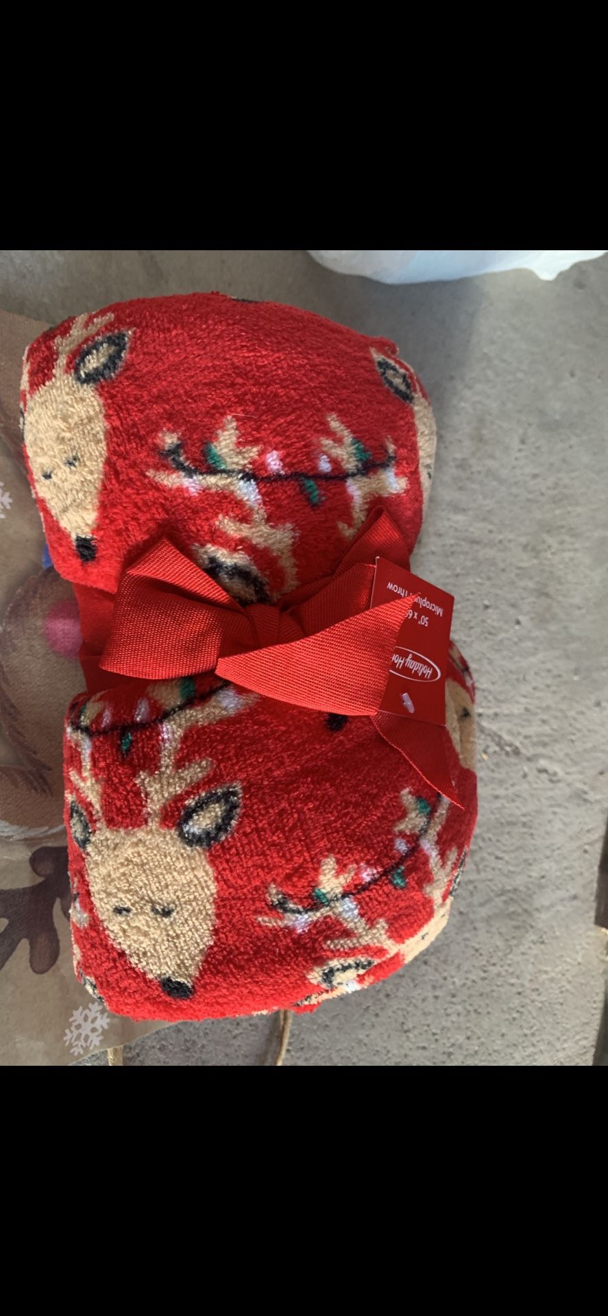 Reindeer holiday throw blanket, red and brand new, great Christmas gift