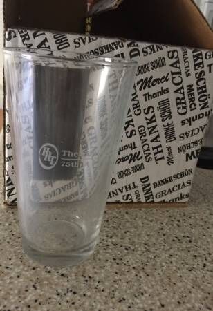 Popcorn Popper/Bakeware/Calphalon 9” Pan/Glassware set