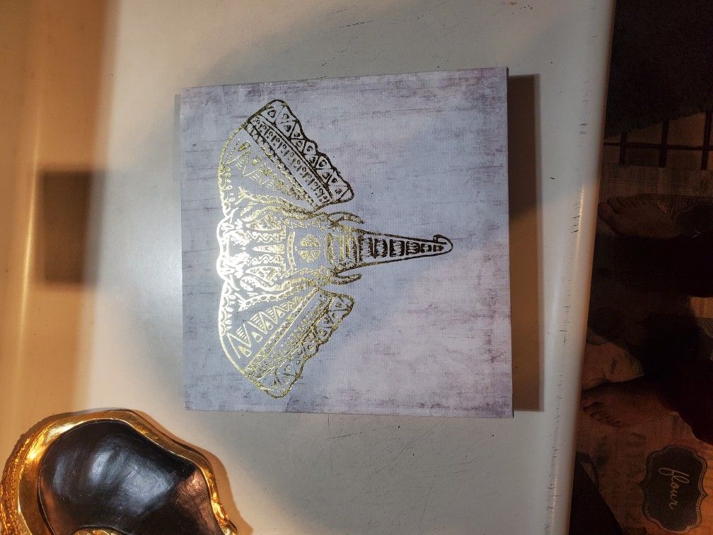 10X10 Canvas Gold Elephant Head