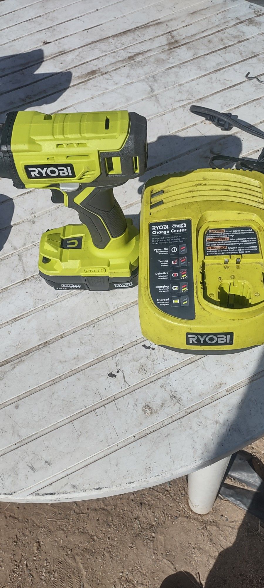 Ryobi 18v Cordless Drill N Battery , Charger
