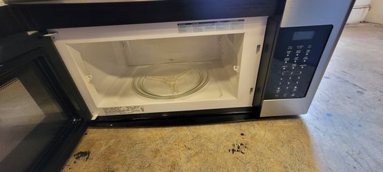 Frigidaire Microwave Stainless Steel. Great Condition  Thumbnail