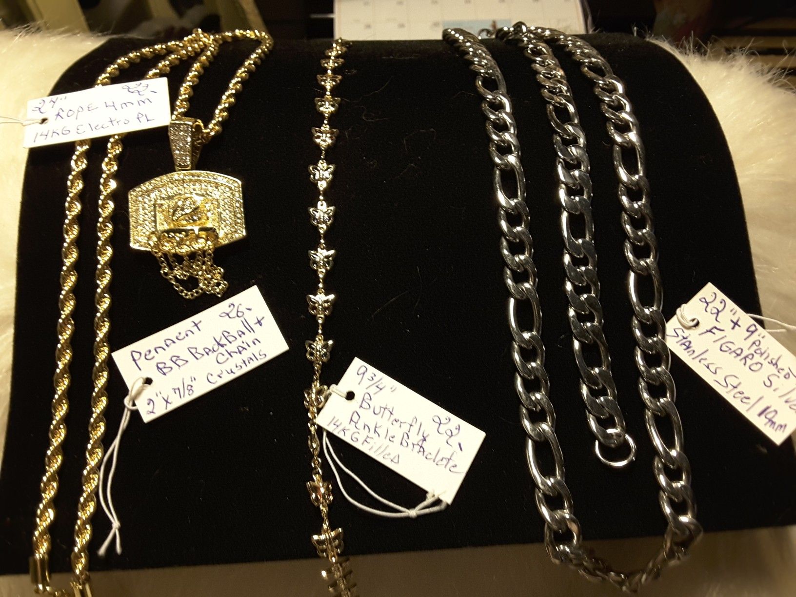 FIGARO Chain & Braclete 34$/Butterfly Anklet 22$/Rope$22 Pendent 26$