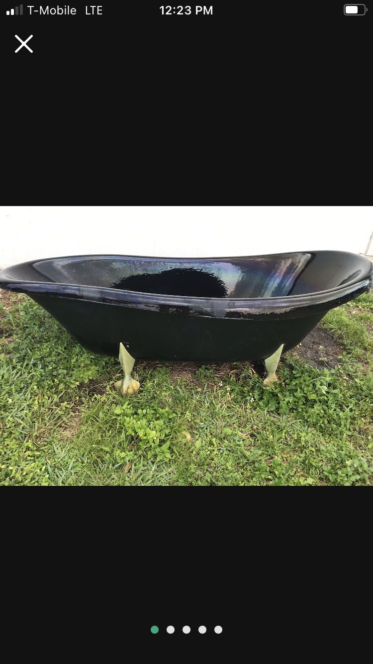 Clawfoot bathtub cast-iron birthday bath celebration by color