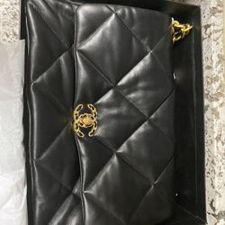 Authentic Chanel Maxi Handbag New Without Tag Thumbnail