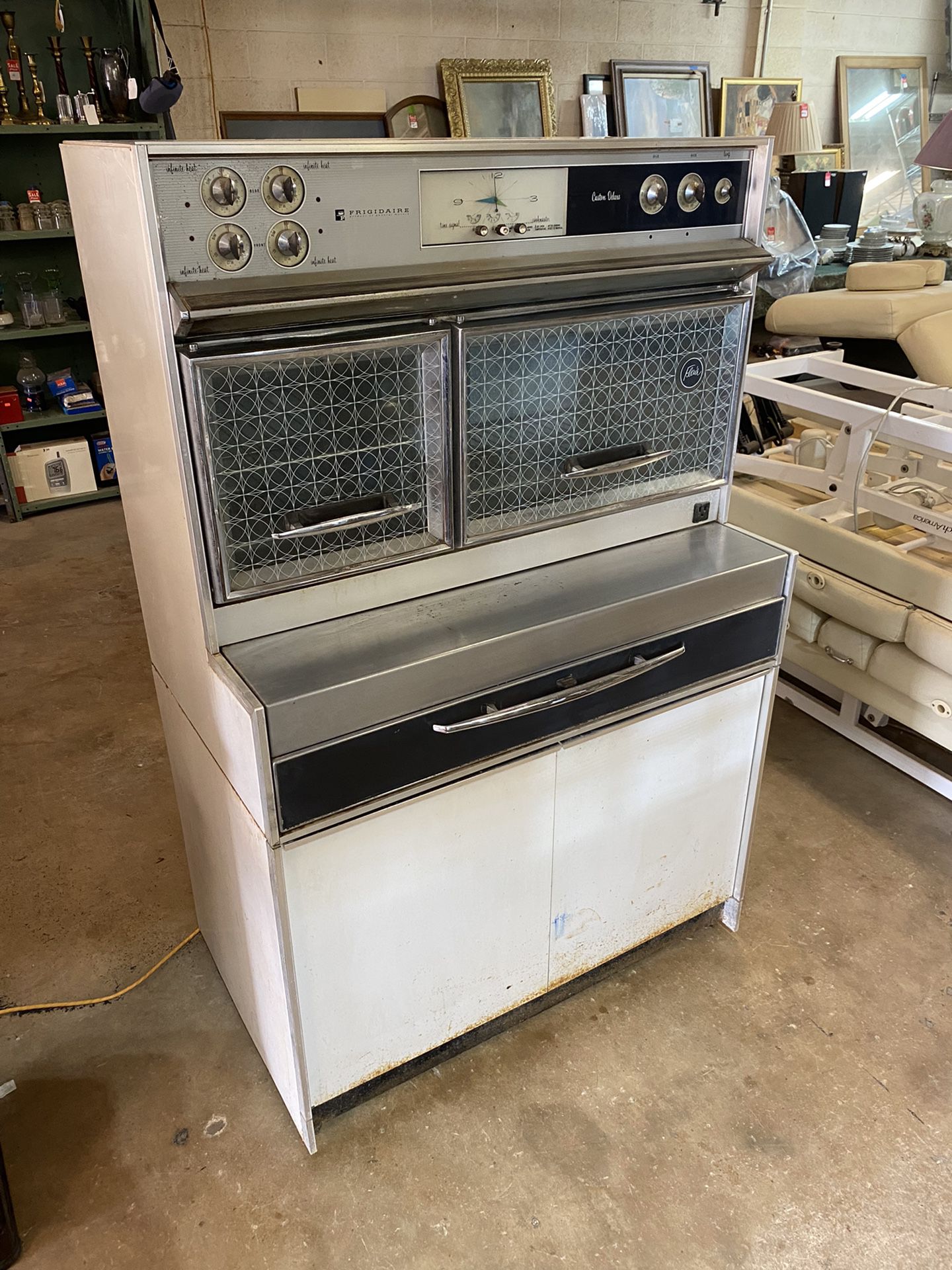 Working Frigidaire Flair Vintage Oven Stove 