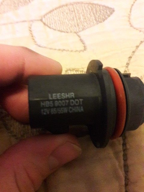 3 headlight bulbs