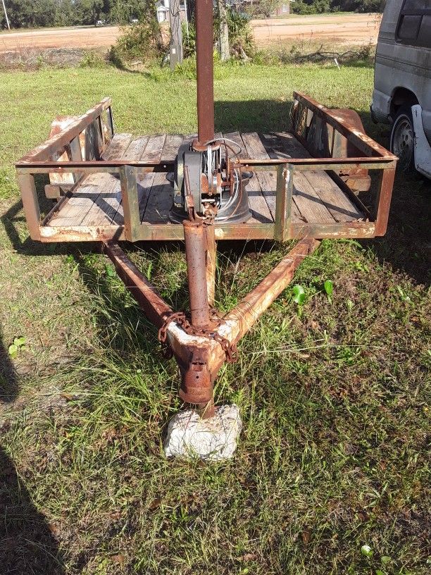 UTILITY TRAILER 5'x8'