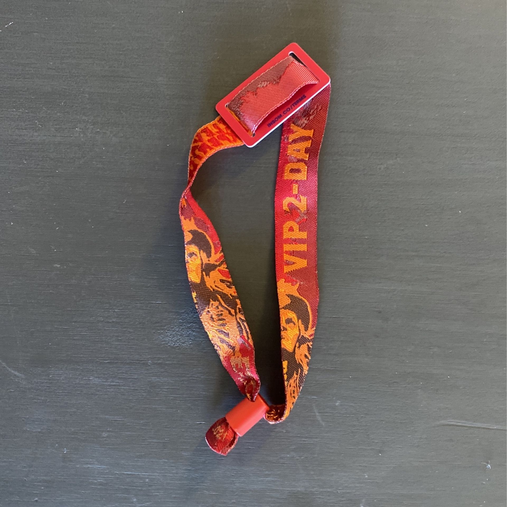 2 DAYS TICKET VIP EXPERIENCE ESCAPE HALLOWEEN 3 AVAILABLE
