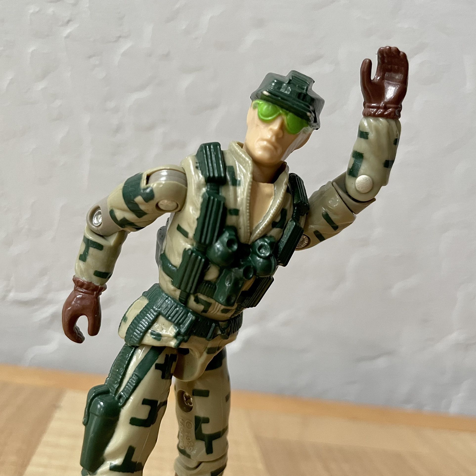 Vintage 1989 G.I. Joe Recoil Action Figure With One Accessory Weapon Collectible Toy