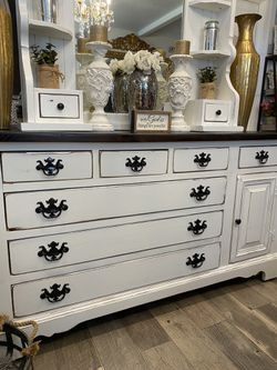 Beautiful distressed 9 drawer dresser w/mirror  Thumbnail