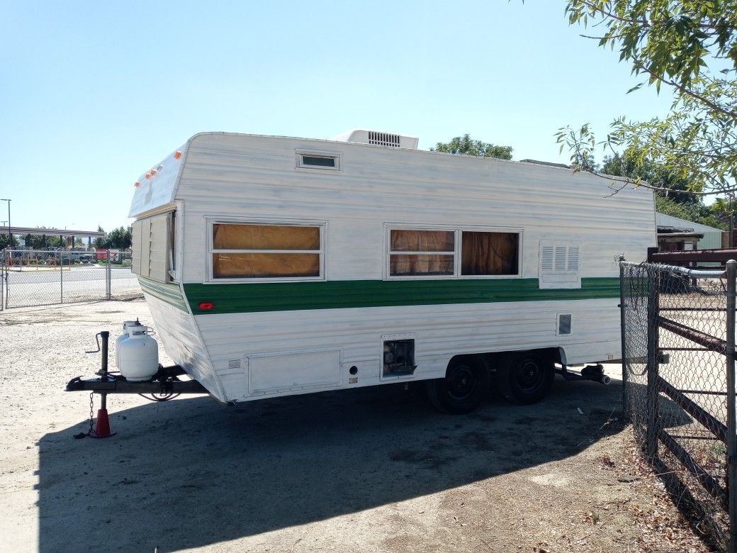 1972 prowler travel trailer weight