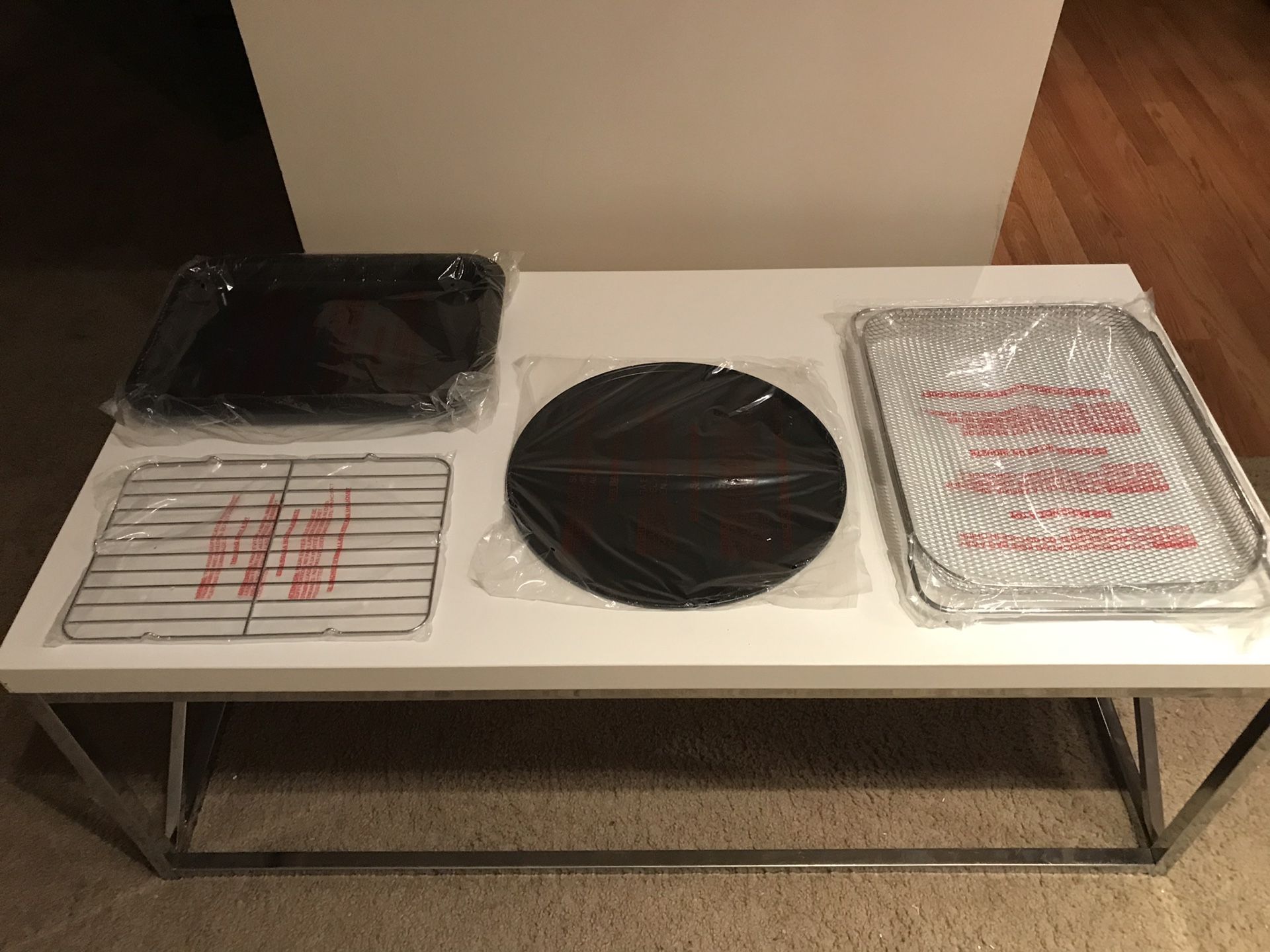 Breville BOV900BSS Convection and Air Fry Smart Oven Air, Brushed Stainless Steel. Retail Price