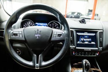 2017 Maserati Levante Thumbnail