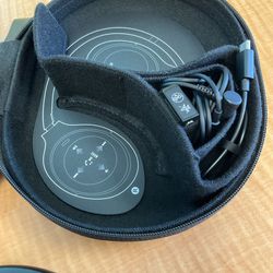Sony WH-1000XM4 Wireless Premium Noise Canceling Overhead Headphones Thumbnail