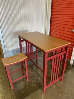 Table And Stools For $95 Thumbnail