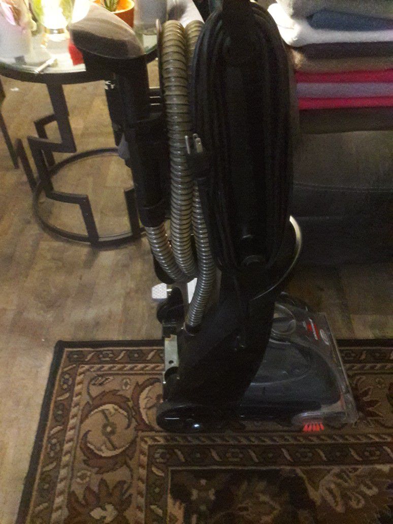 Bissell Proheat 2x Carpet Cleaner With Attachments 