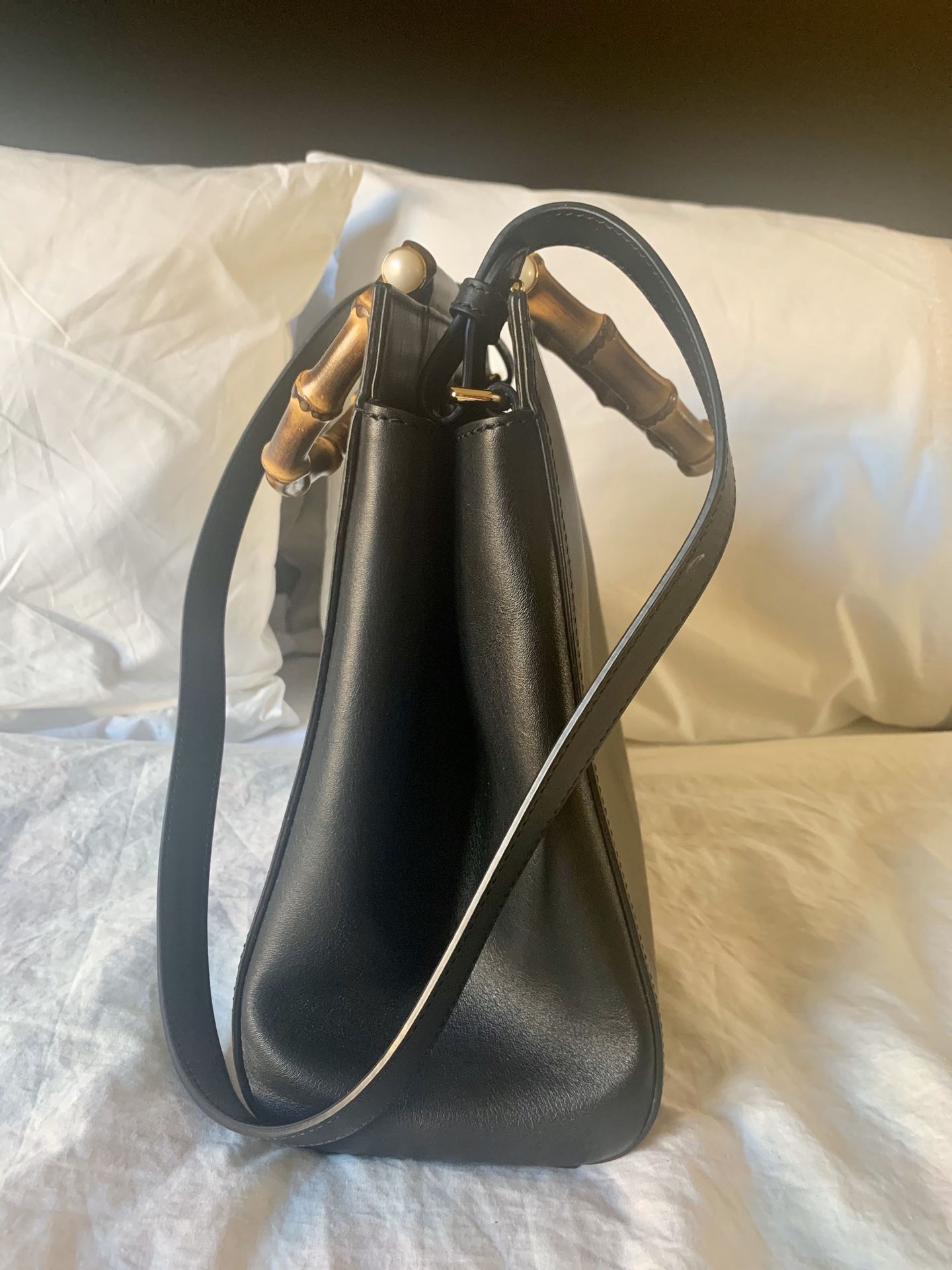 Brand New Gucci Nymphaea Medium Top Handle Bag In Black