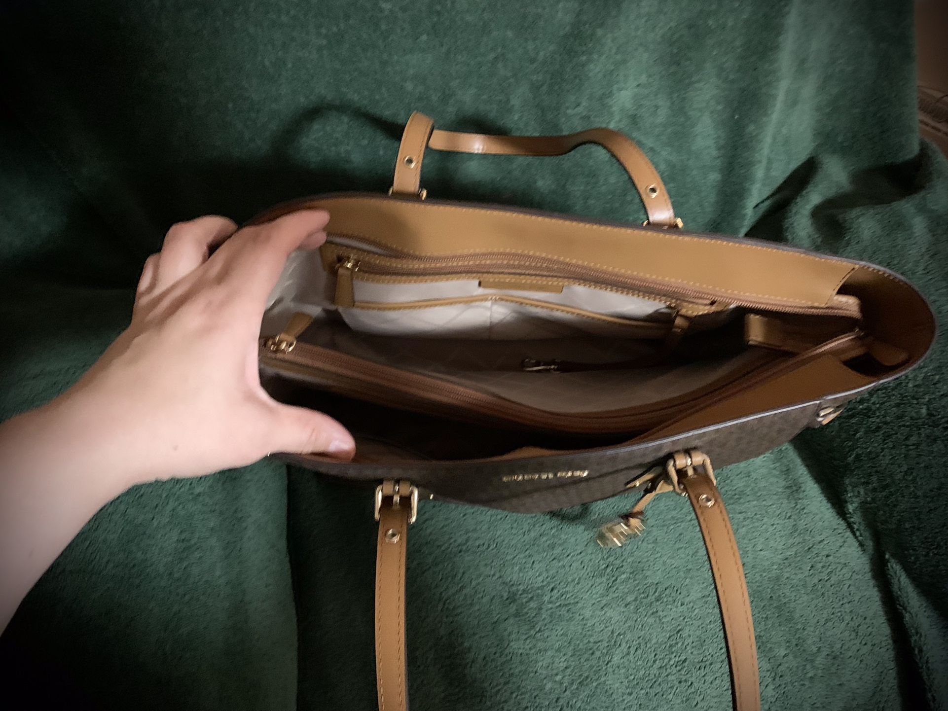 Michael Kors Tote