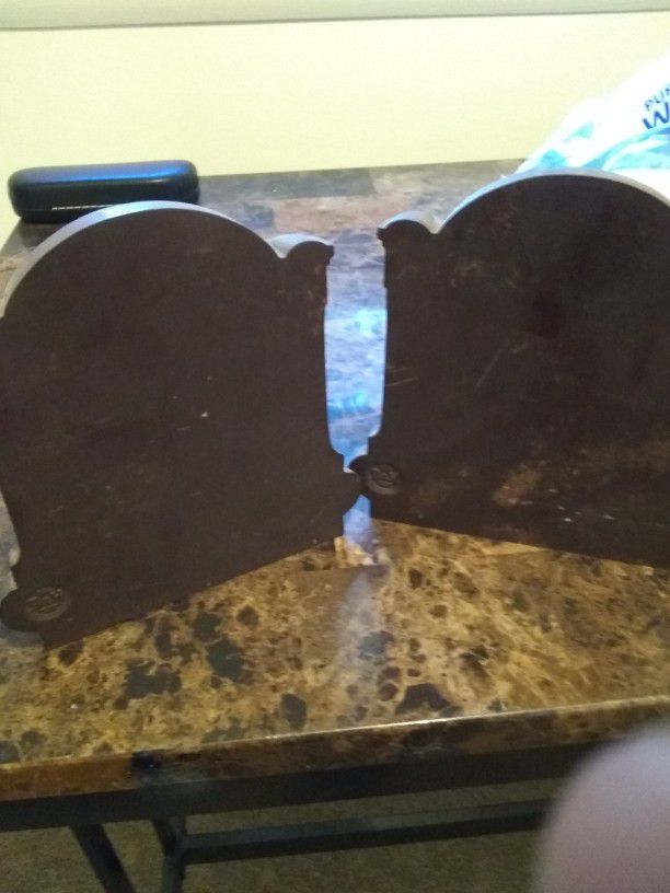 VINTAGE BRADLEY AND HUBBARD CAST IRON BOOKENDS CIRCA 1920's