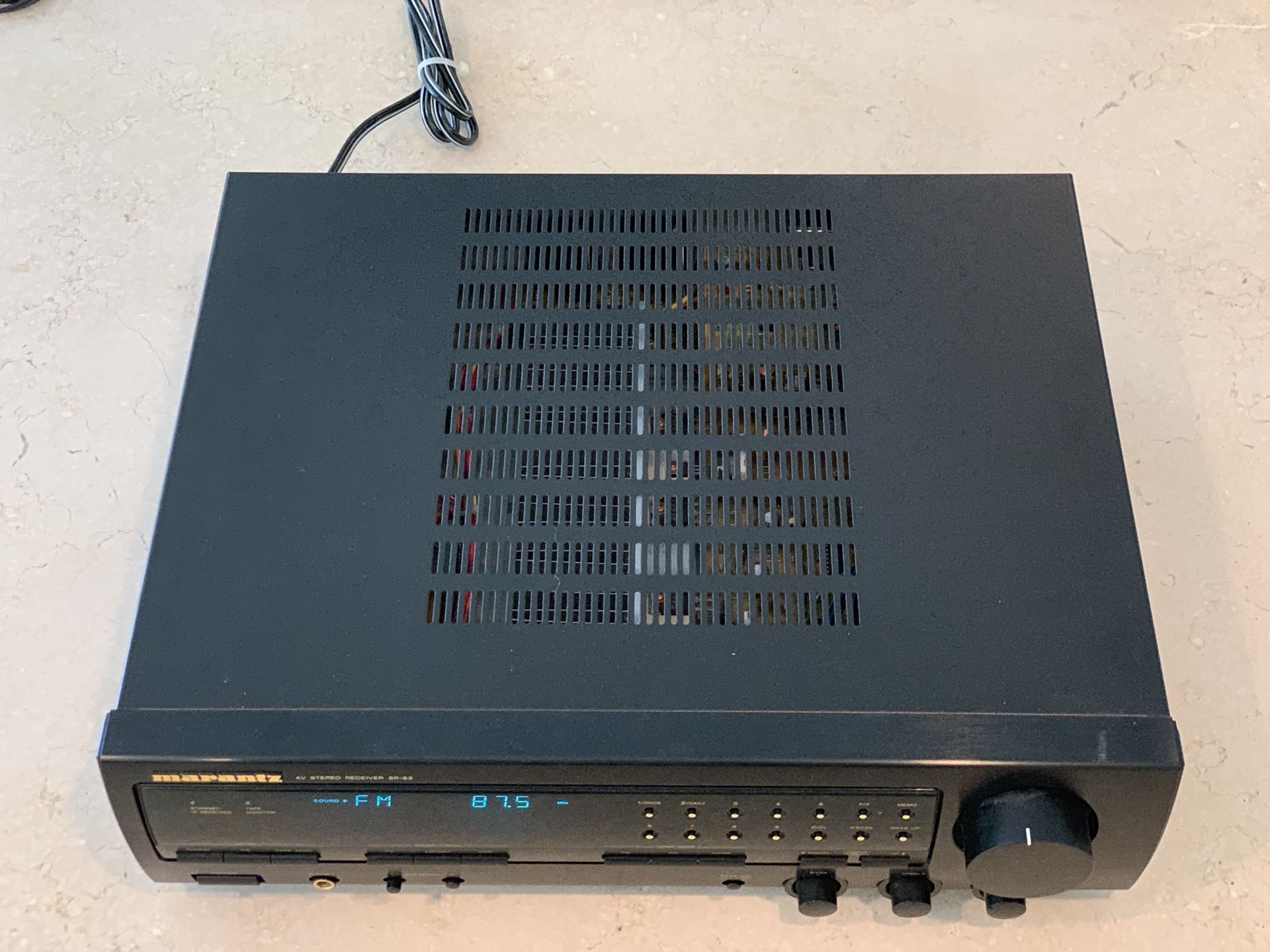 Marantz Sr-63 AVStereo Receiver with remote tested