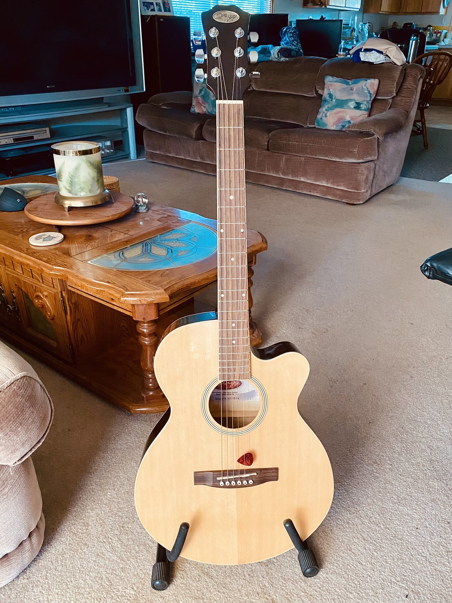 Stagg Handmade Acoustic/Electric Guitar