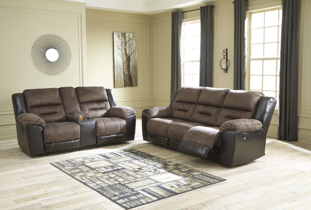 🌼Earhart Chestnut Reclining Living Room Set

