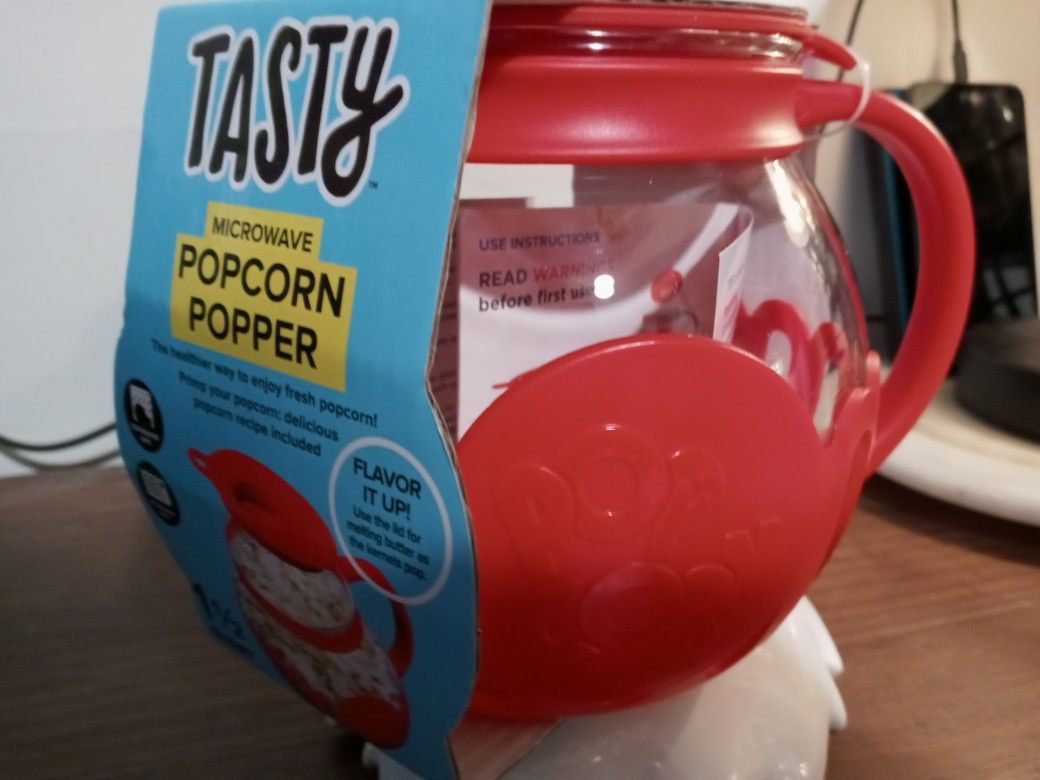TASTY - Microwave Popcorn Popper 1.5 Quart Microwave Safe Healthier Popcorn Popper BRAND NEW NEVER USED
