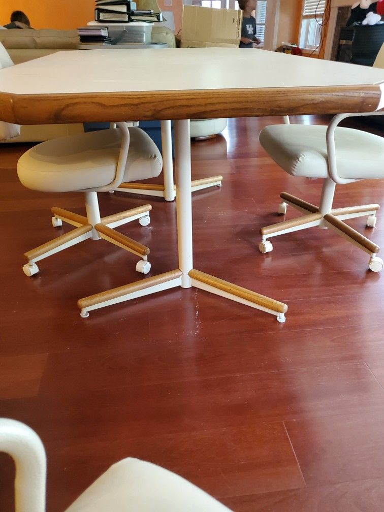 Table and 4 chairs